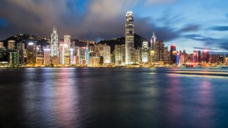 Hong Kong: A verdadeira cidade que não dorme por José Luís Peixoto