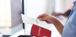 O maior erro que os viajantes cometem com o cartão de embarque nas redes sociais