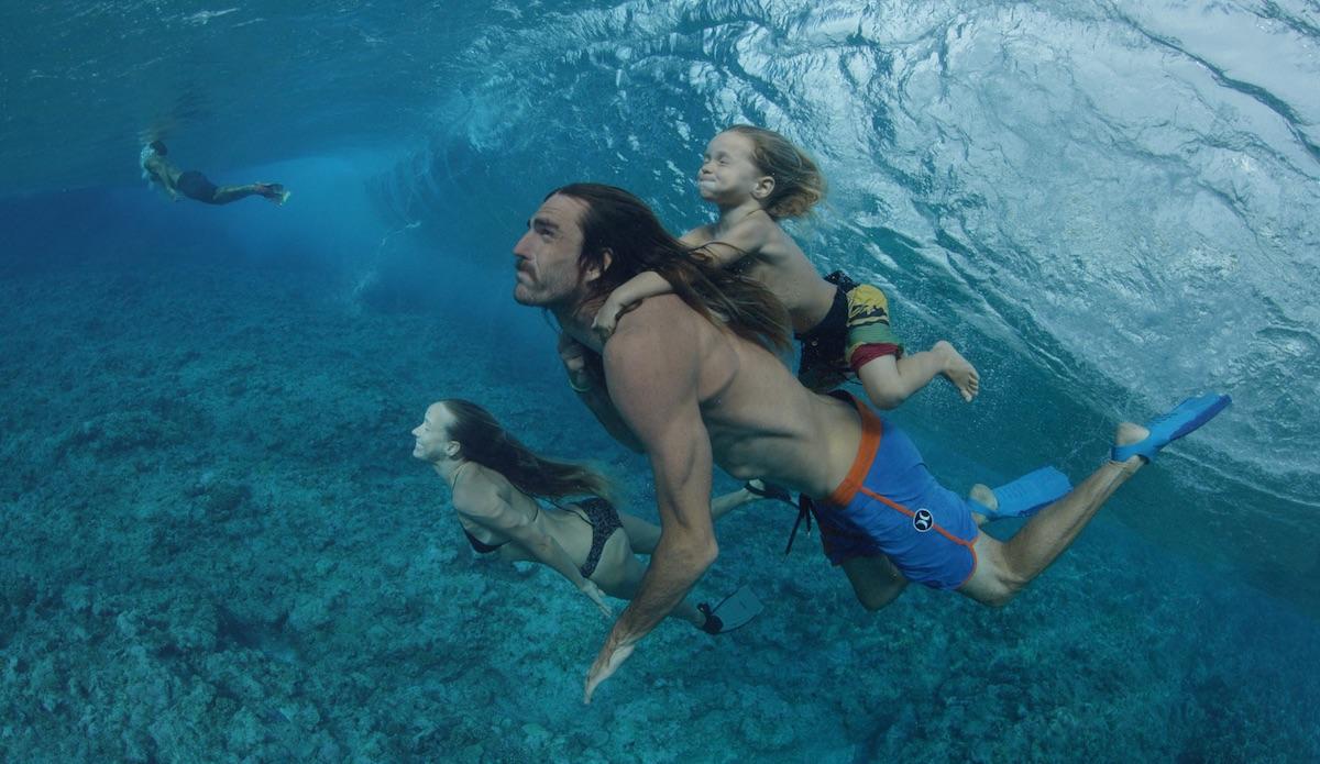 given-goodwin-family-swimming-underwater