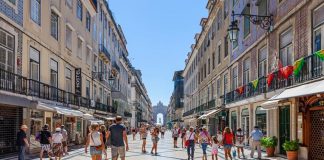 Portugal recebeu 1,65 milhões de hóspedes no Airbnb, em 2016