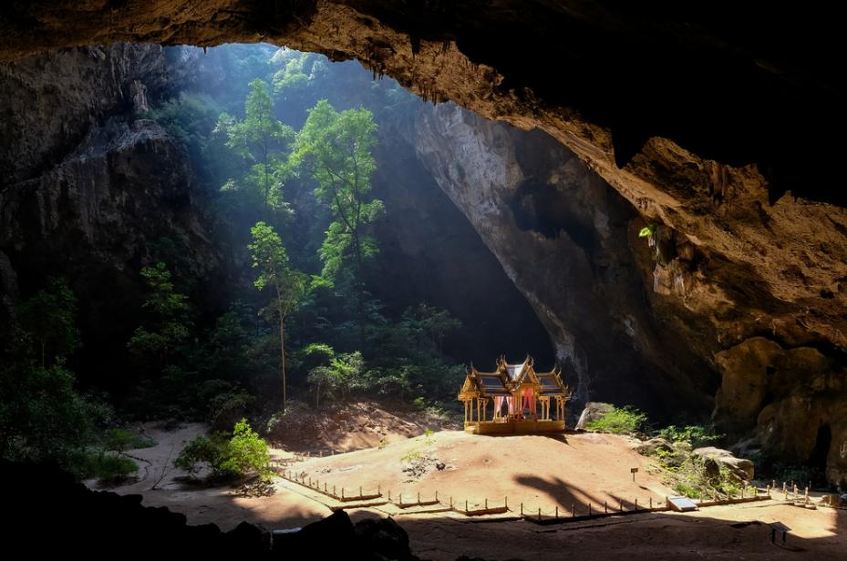 phraya-nakhon-cave-thailand