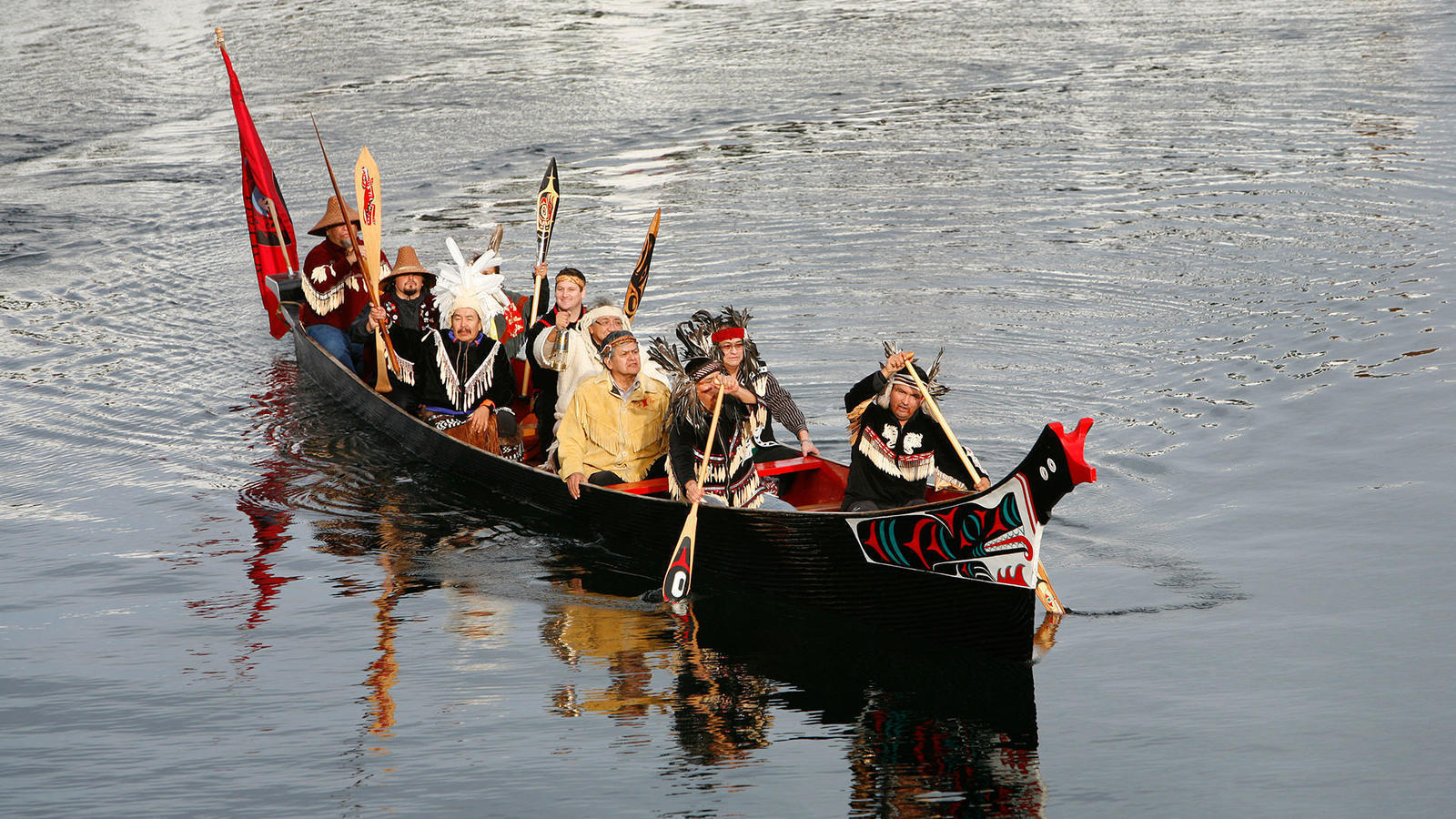 about-victoria-aboriginal-culture-first-nations-ceremony-canoe