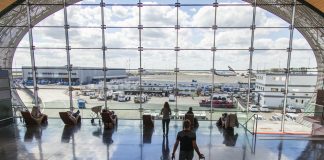 Aeroportos de Paris superam 100 milhões de passageiros em 2017