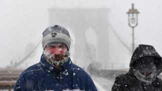Nova Iorque: Aeroporto de JFK cancela todos os voos devido ao mau tempo