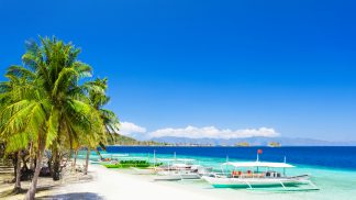Filipinas reabrem a ilha mais concorrida aos viajantes