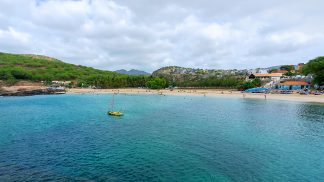 Cabo Verde: Santiago tem praia, festa, boa comida e gente que sorri
