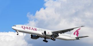 Qatar Airways é a primeira companhia a usar luz ultravioleta para limpar cabines
