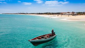 Cabo Verde com recorde de quase 820 mil turistas em 2019