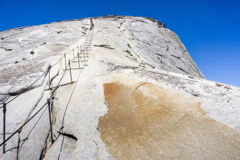 Half Dome Cable Route, Yosemite National Park, California_resultado