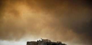 Antes e depois: fotografias dos locais na Grécia afetados pelos incêndios