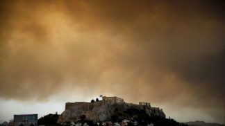 Antes e depois: fotografias dos locais na Grécia afetados pelos incêndios