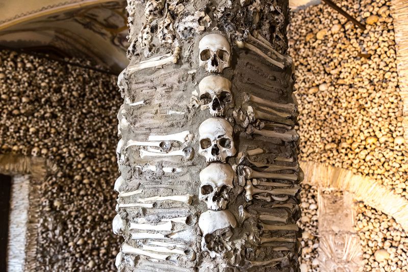 The Chapel of Bones, Portugal_resultado