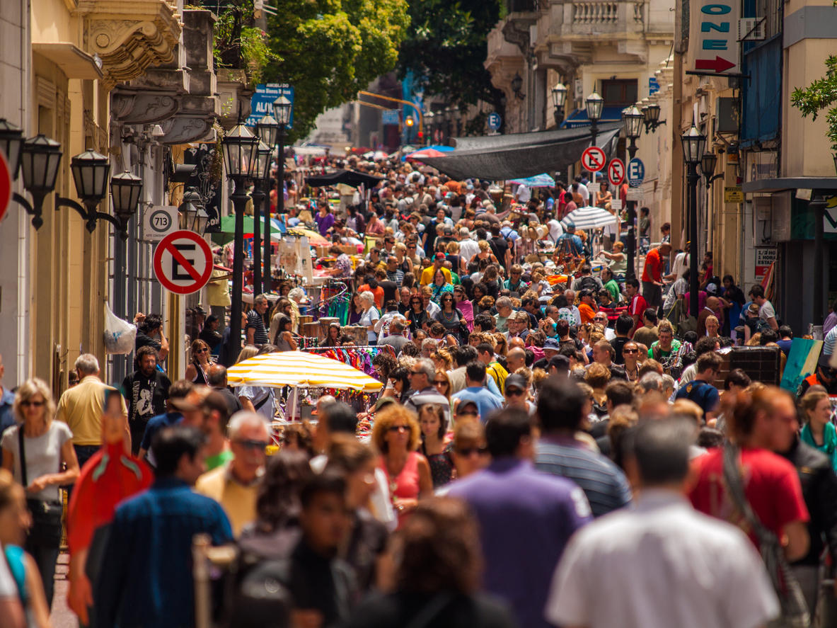 Crowdes at the San Telmo Sunday street Market, Buenos Aires