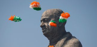 Índia inaugura maior estátua do mundo