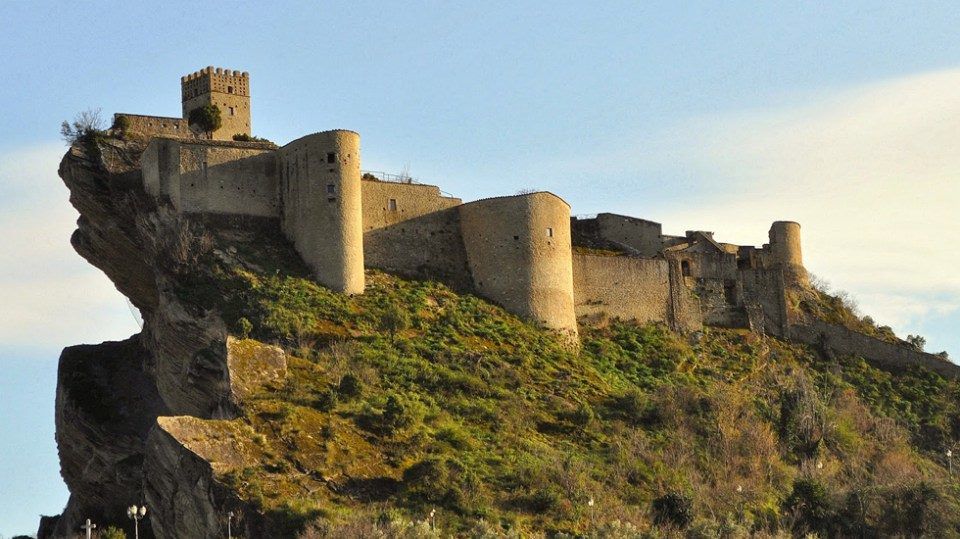 facebook Castello Medievale di Roccascalegna2_resultado