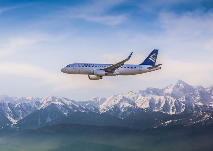 Embraer e Air Astana assinam contrato de serviços para nova frota de jatos