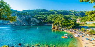 Os destinos de praia mais baratos na Europa para ir este verão