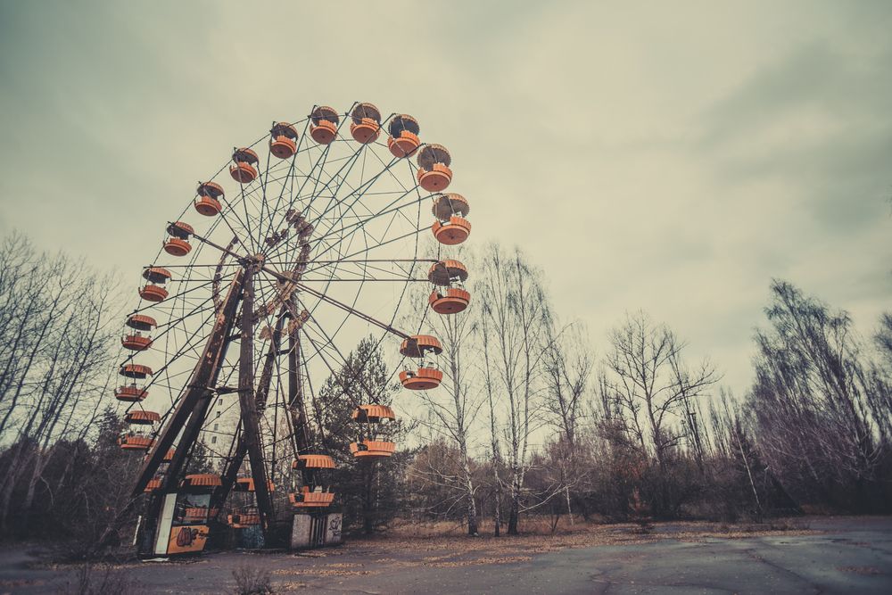 Chernobyl Amusement Park_shutterstock_405927691_resultado