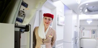 Emirates volta a recrutar em Portugal: oferece casa e salário isento de impostos