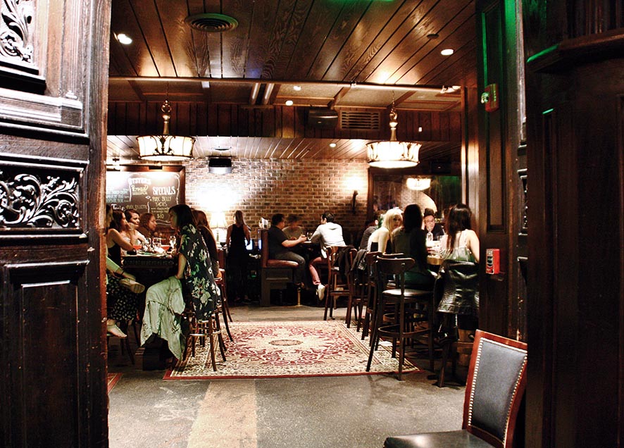 bar Saloon, Sommerville, Boston, EUA