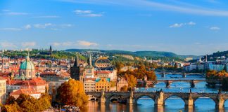12 locais obrigatórios que não pode perder em Praga