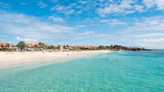 Covid-19: Ilhas cabo-verdianas do Sal e Boa Vista criam centros para tratar turistas