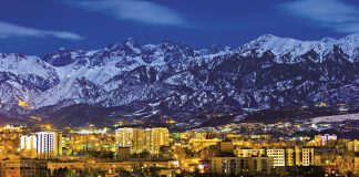 «Almati, a Cidade das Maçãs, é o Cazaquistão mais cosmopolita»