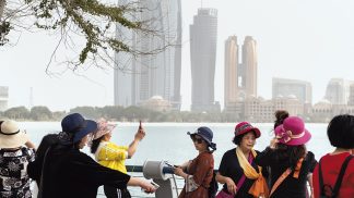 Cruzeiro das Arábias: de Abu Dhabi ao Dubai - para ler na Volta ao Mundo de outubro